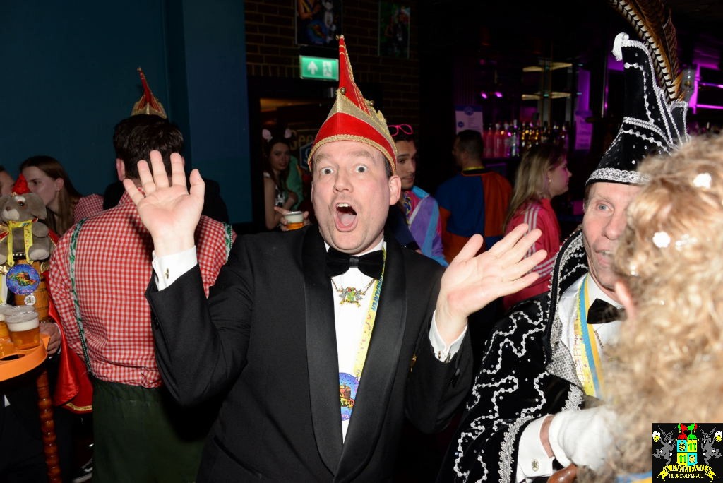 ../Images/Carnavals vrijdagavond in VdG 284.jpg
